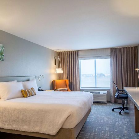 Hilton Garden Inn Салина Екстериор снимка