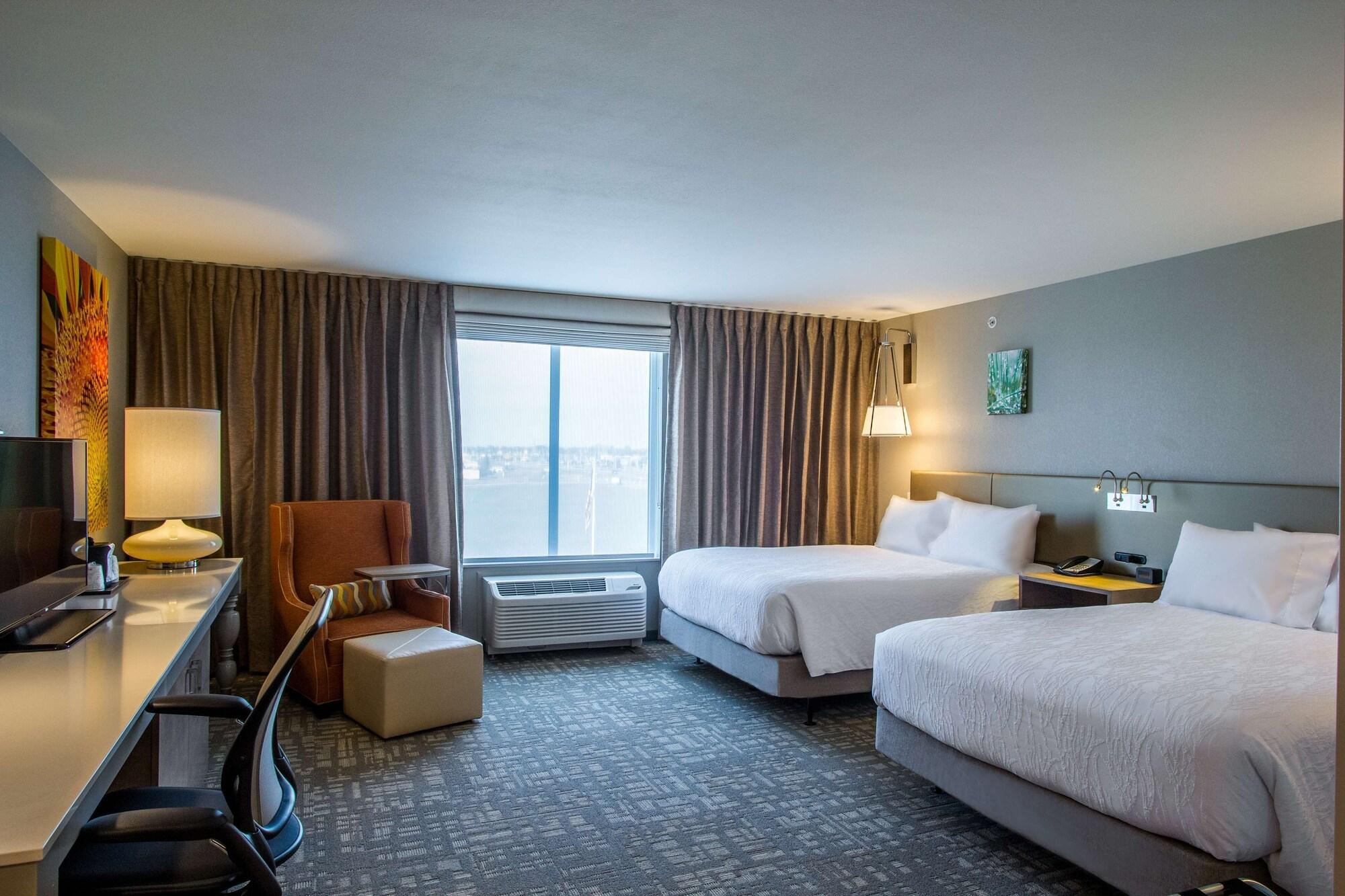 Hilton Garden Inn Салина Екстериор снимка