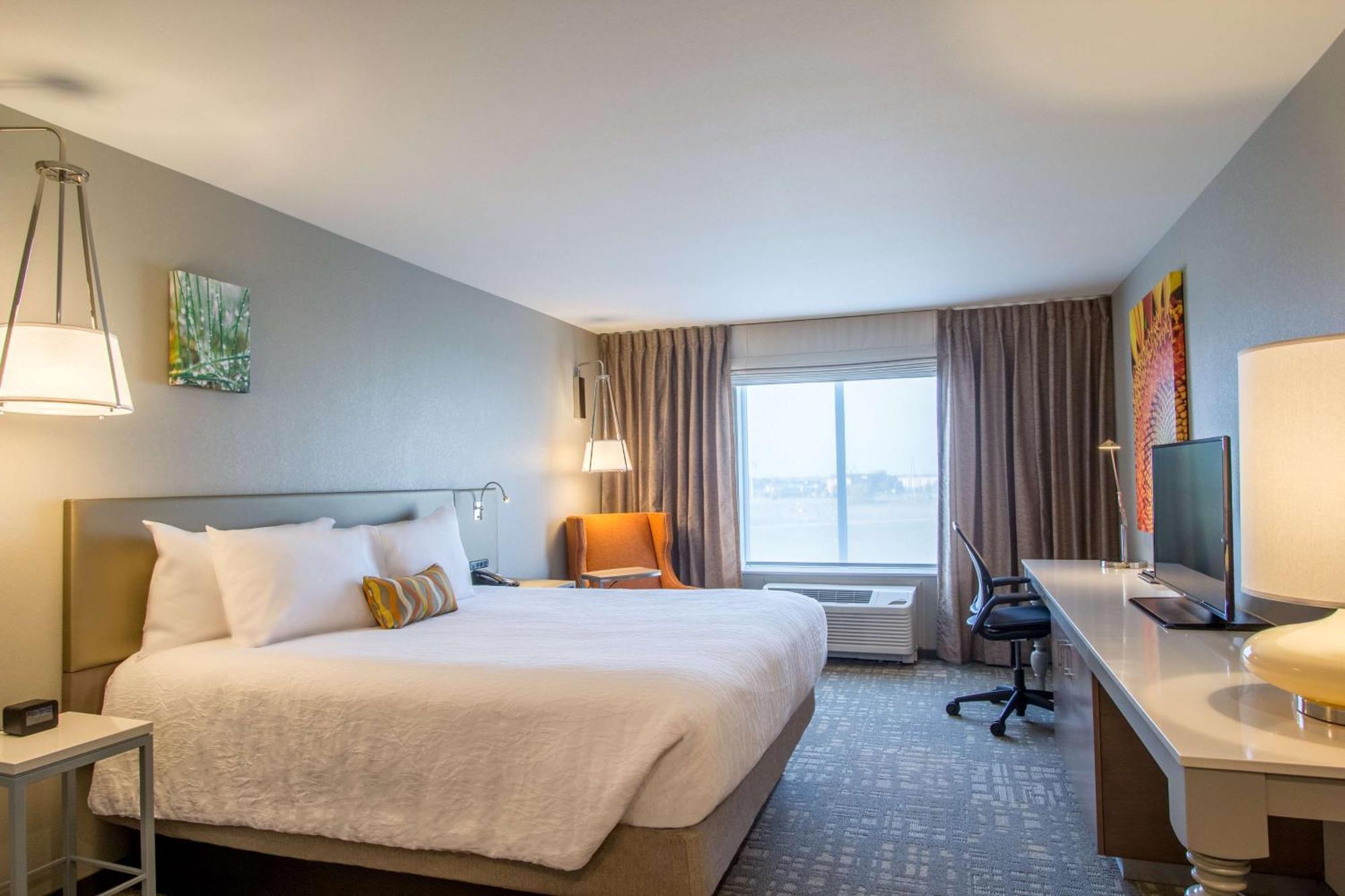 Hilton Garden Inn Салина Екстериор снимка